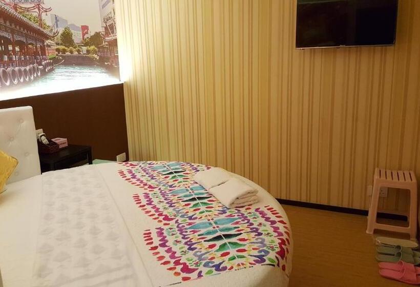 اتاق استاندارد, Whole Sunshine International