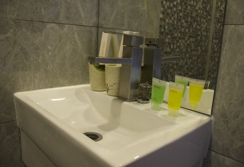 اتاق استاندارد, Whole Sunshine International