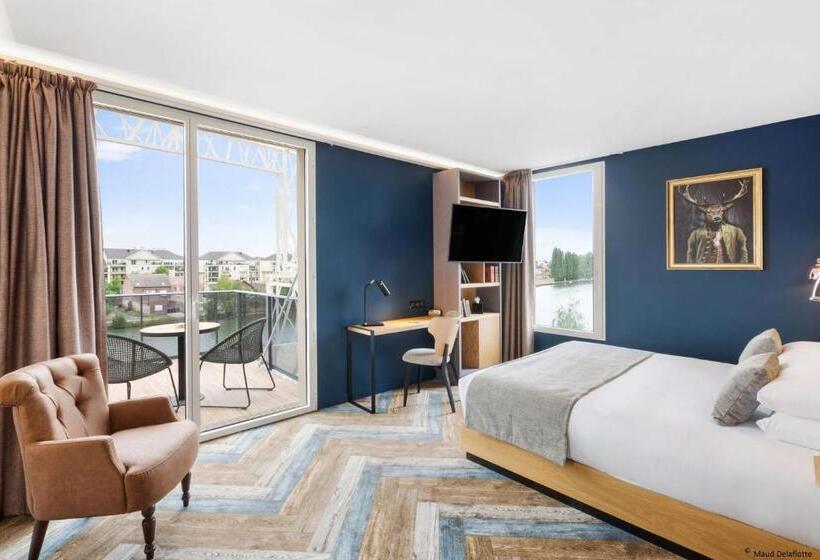 이그제큐티브 스위트 킹침대, Aiden By Best Western T Aim