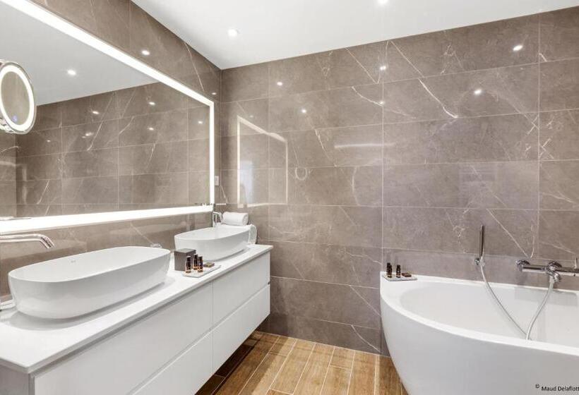 스위트 킹사이즈 침대, Aiden By Best Western T Aim