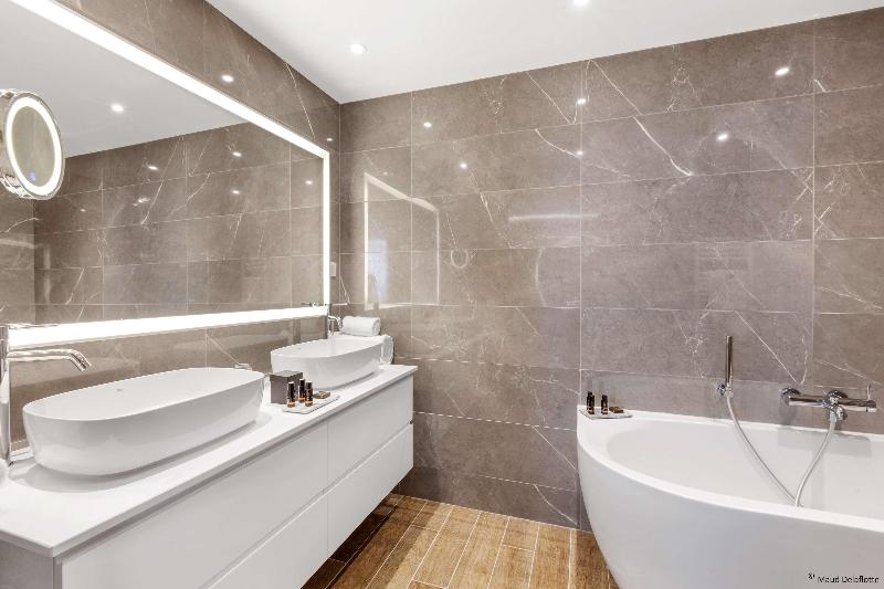 스위트 킹사이즈 침대, Aiden By Best Western T Aim