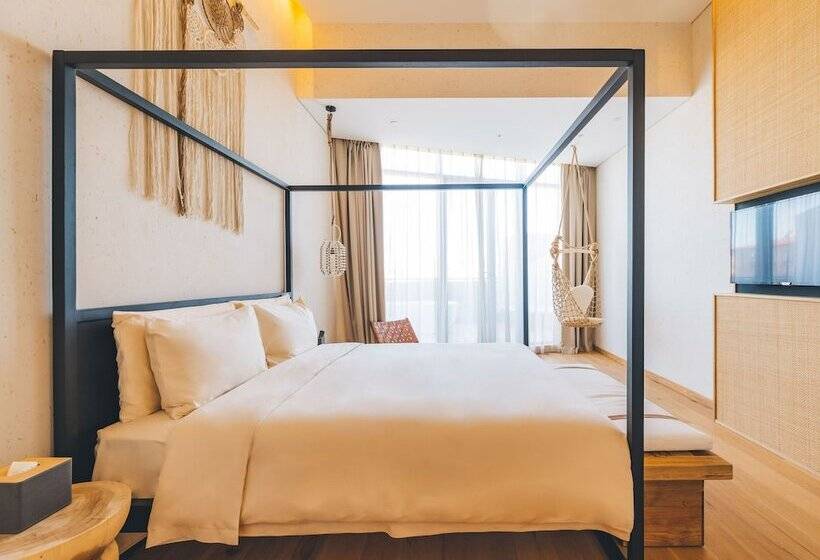 سوئیت با چشم‌انداز, Atour Hotel Xiamen Jimei University