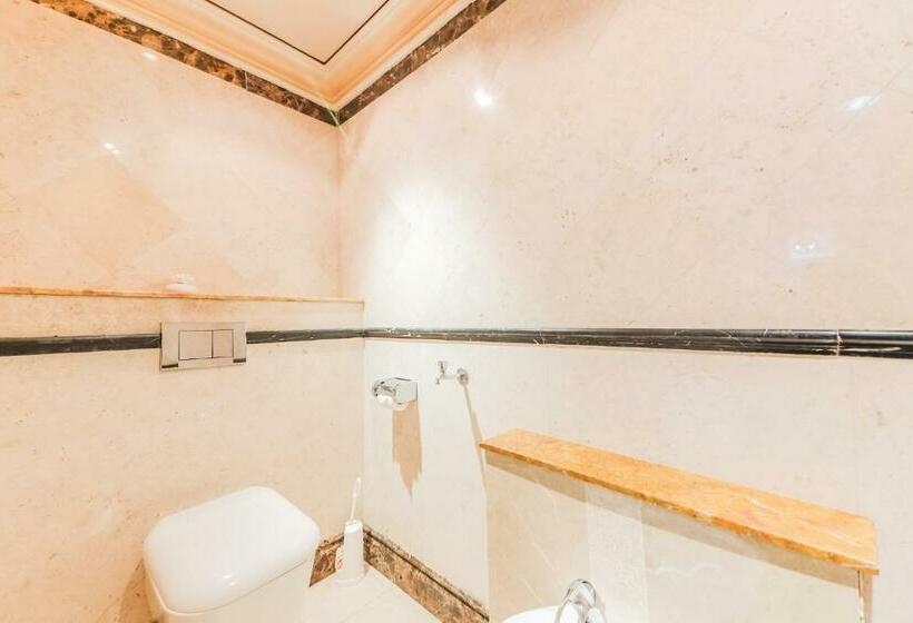 اتاق سوپریور با تخت بزرگ, Bait Ul Marmar