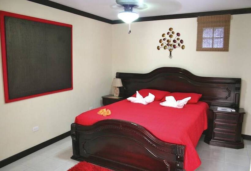 آپارتمان 1 خوابه, Tuanis Apart