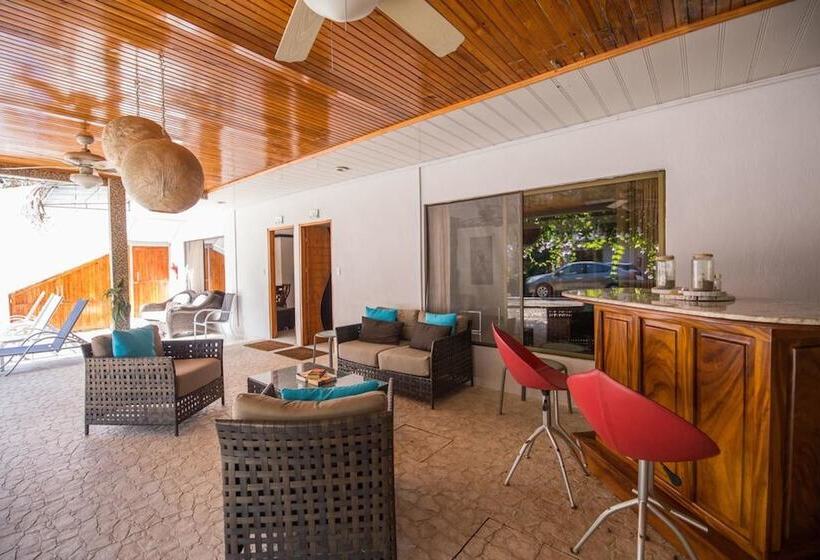 آپارتمان 1 خوابه, Tuanis Apart