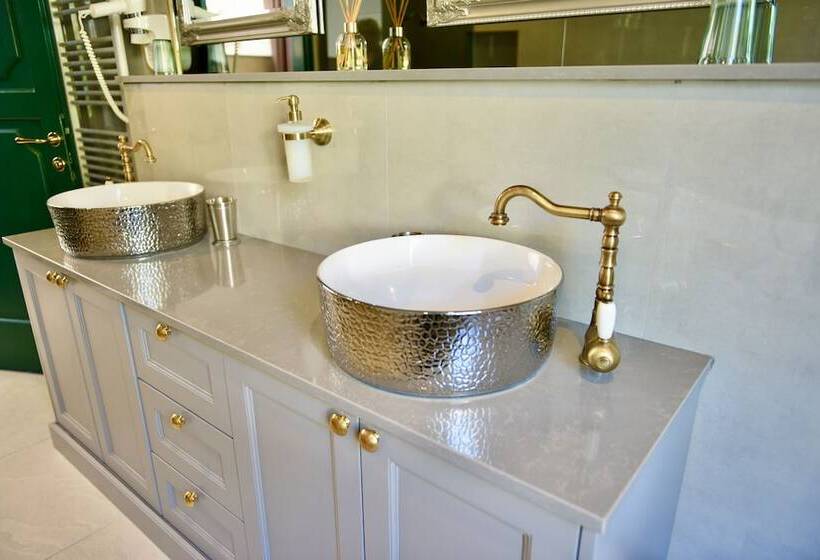 سوئیت پرزیدنت, Villa Giardino Heritage Boutique Hotel Bol