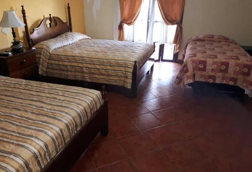 اتاق خانوادگی, Acropolis Maya