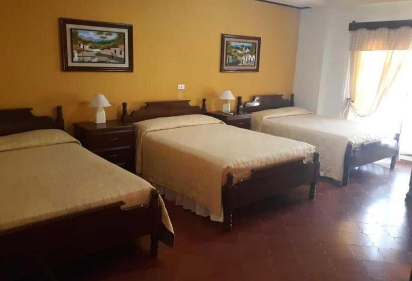 اتاق سوپریور خانوادگی, Acropolis Maya