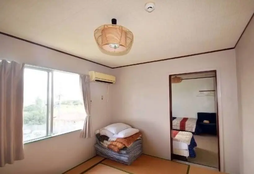 ベーシック４人部屋, Henza