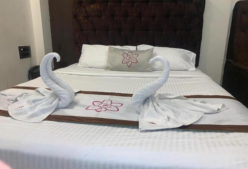 اتاق لوکس, Jk Rooms 126 Parashar Legacy   Opp Railway Station