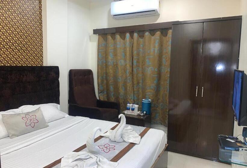 اتاق لوکس, Jk Rooms 126 Parashar Legacy   Opp Railway Station