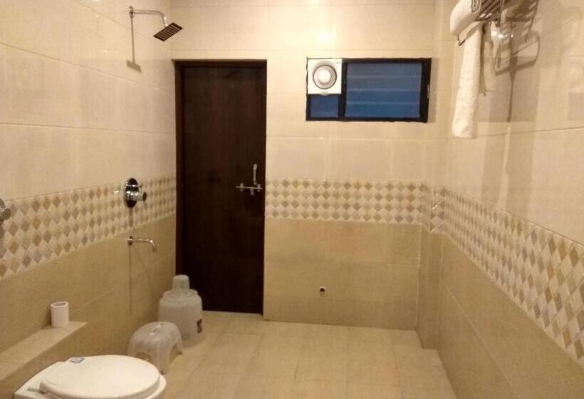 اتاق سوپریور, Jk Rooms 126 Parashar Legacy   Opp Railway Station