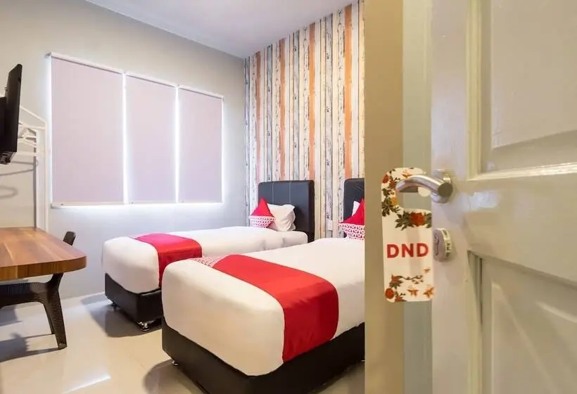 デラックスルーム, Mangaan Residence By Oyo Rooms
