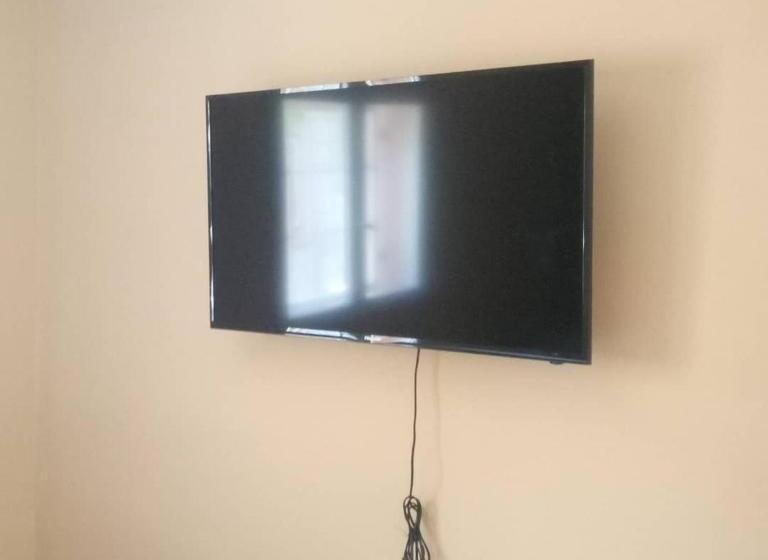 استودیوی استاندارد, La Perle