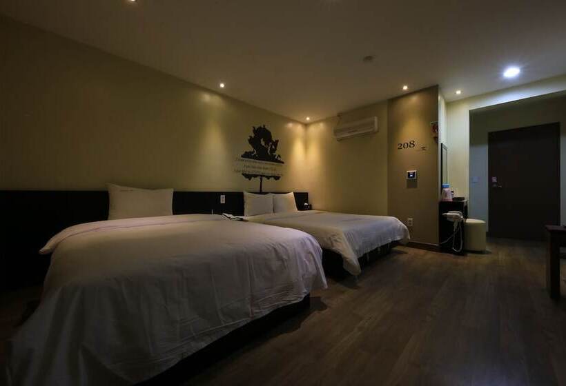 Номер Deluxe, Cheonan K