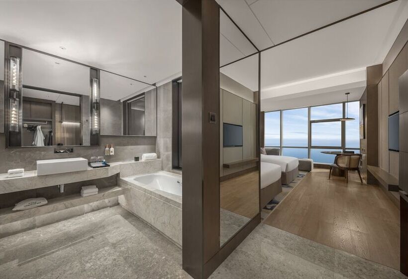 스탠다드 룸 더블 침대 2개, Crowne Plaza Beihai Silver Beach, An Ihg