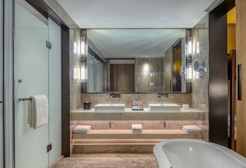 高级客房, Crowne Plaza Beihai Silver Beach, An Ihg