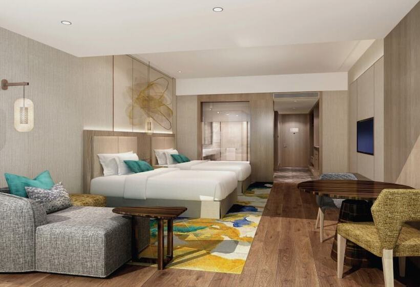 带2个双人床的标准工作室, Crowne Plaza Beihai Silver Beach, An Ihg