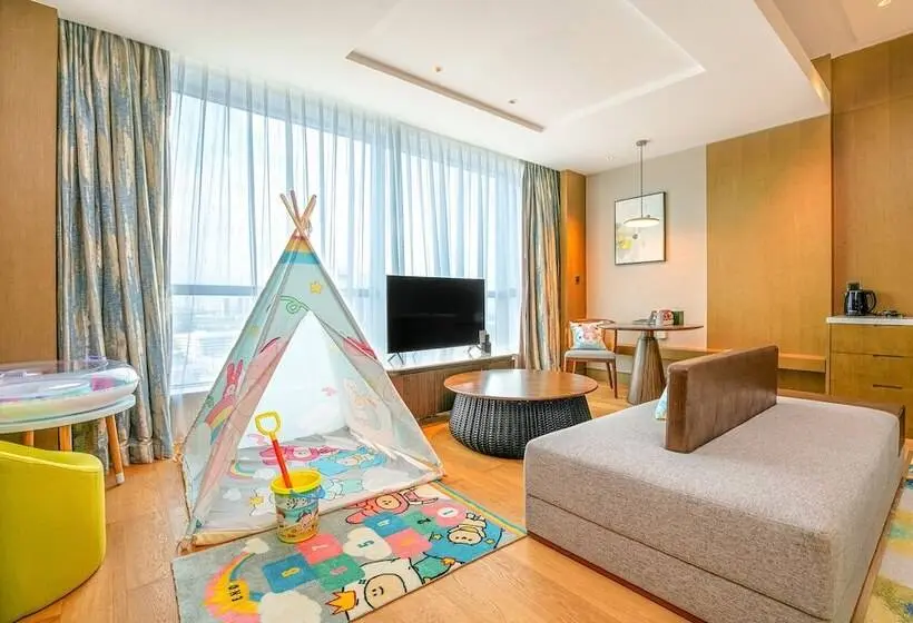 اتاق پرمیوم, Crowne Plaza Beihai Silver Beach, An Ihg