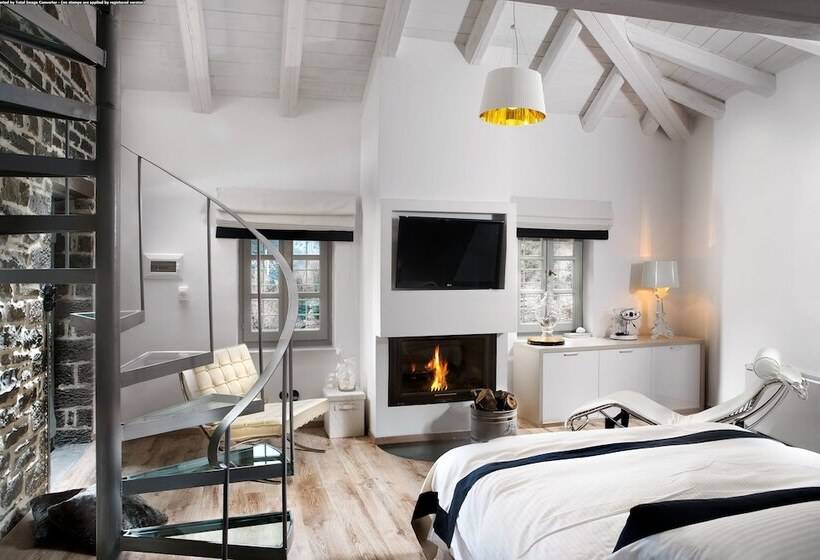 Полулюкс, Mikro Papigo 1700 Hotel & Spa