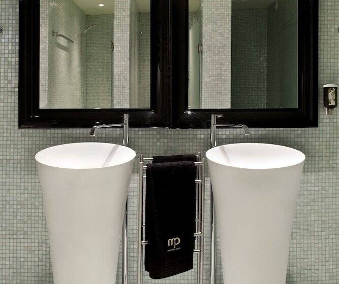 Полулюкс, Mikro Papigo 1700 Hotel & Spa