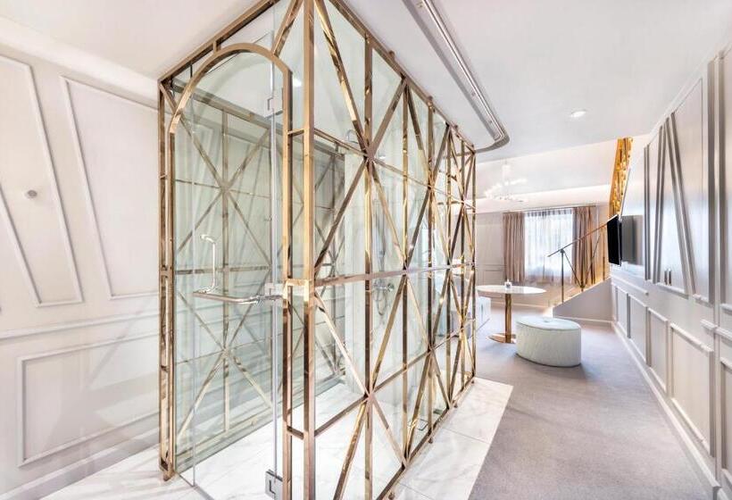 סוויטה, The Prestige Hotel Penang