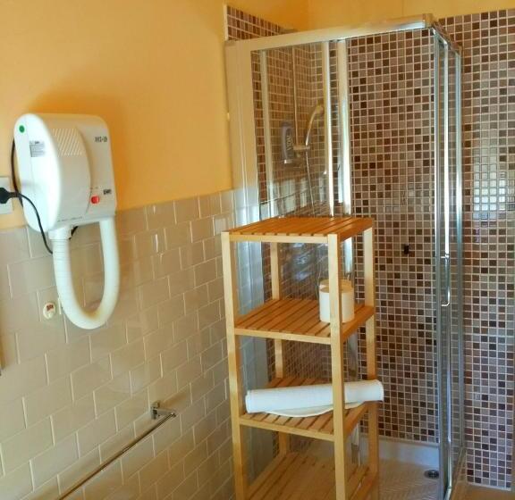 スタンダード4人部屋, B&b Il Parco Dei Pini