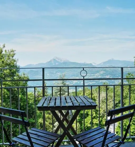 山の見えるスーペリアルーム, Il Ciocco Hotels