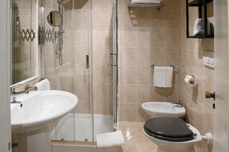 غرفة قياسية ثلاثية ذات اطلالة, Il Ciocco Hotels