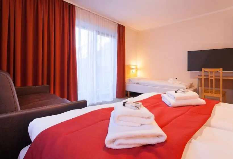 اتاق استاندارد سه تخته با بالکن, Residence Alpenheart