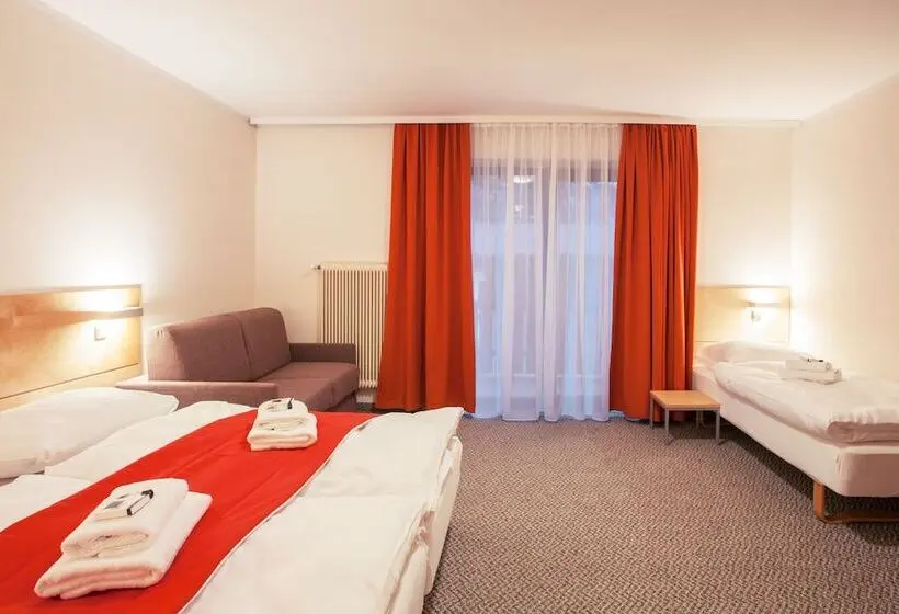 اتاق استاندارد سه تخته با بالکن, Residence Alpenheart