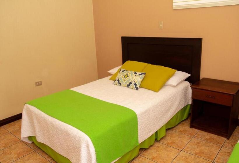 سوییت با استخر, Valle Dorado Resort & Parque Acuático