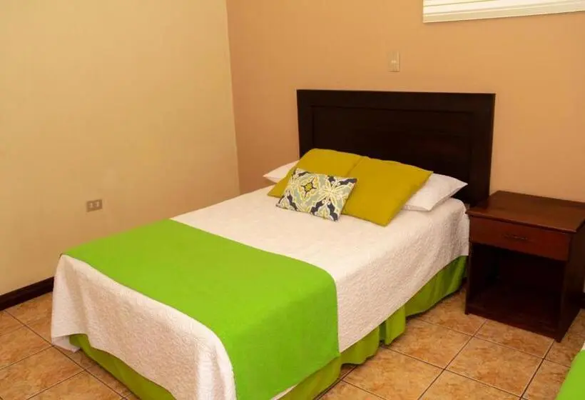 سوییت با استخر, Valle Dorado Resort & Parque Acuático
