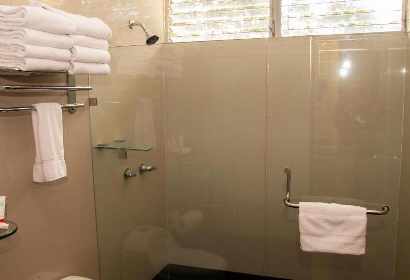 سوییت با استخر, Valle Dorado Resort & Parque Acuático