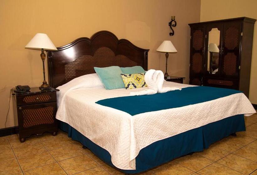 سوییت جونیور لوکس, Valle Dorado Resort & Parque Acuático