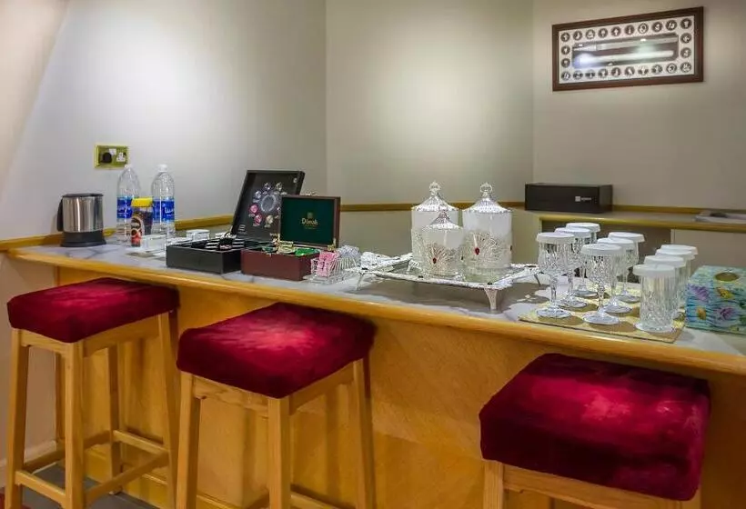 سوییت, Golden Tulip Nizwa