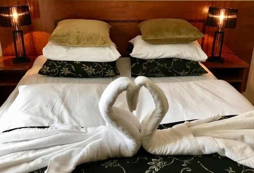 חדר סטנדרט, Reenskaug