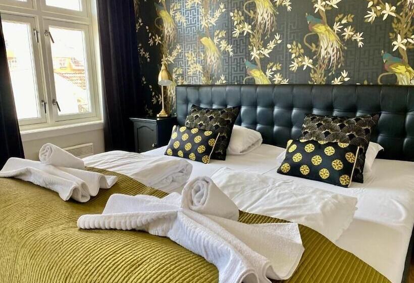 חדר סטנדרט, Reenskaug