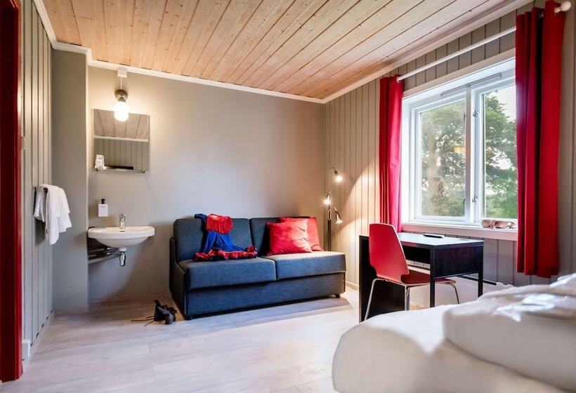 共用浴室的经济型房间, Scandic Karasjok