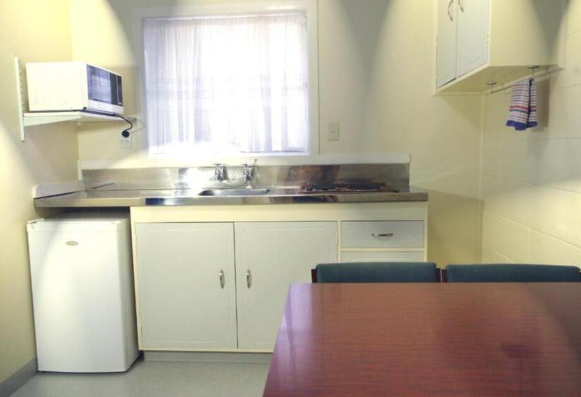 １ベッドルームアパートメント, Tudor Motor Lodge