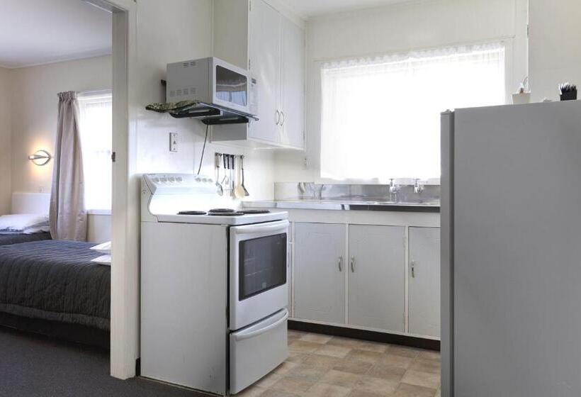 ２ベッドルームアパートメント, Tudor Motor Lodge