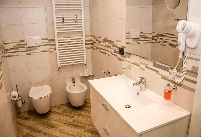 اتاق لوکس, B&b Borfuro