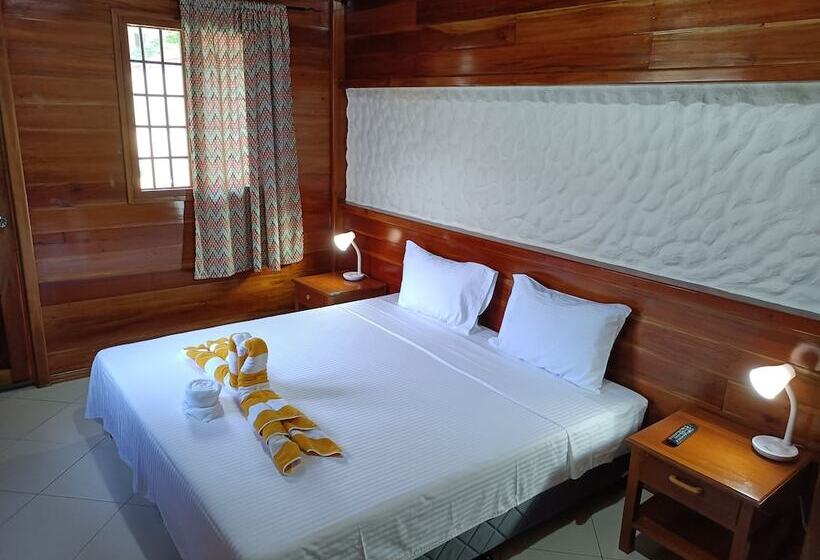 اتاق استاندارد با تخت بزرگ, Alona Austria Resort