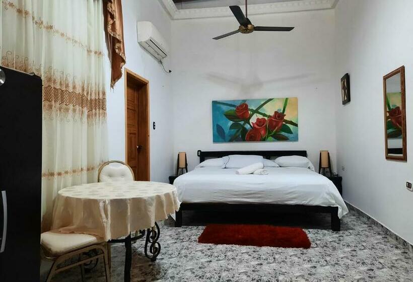 חדר דלוקס לשלושה, Jardín Del Duque Hotel Boutique