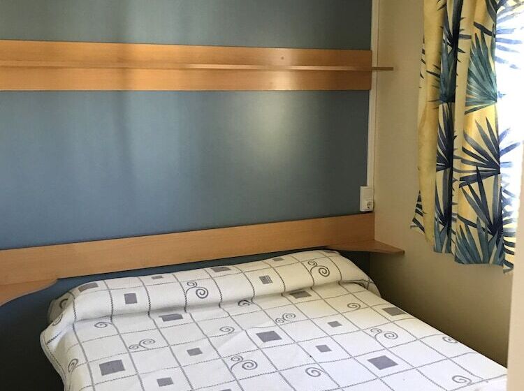 بانگلوی استاندارد, Camping O Muiño