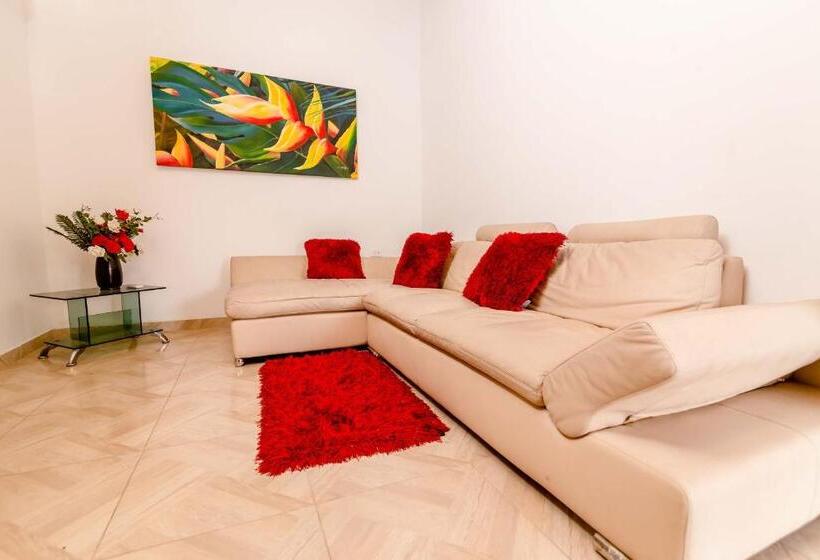 סוויטת דלוקס נוף לים, Jardín Del Duque Hotel Boutique