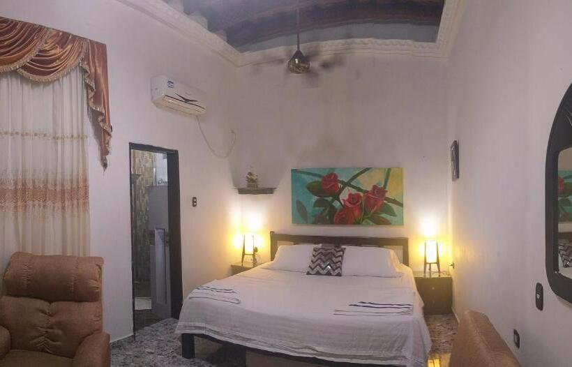 חדר דלוקס לשלושה, Jardín Del Duque Hotel Boutique