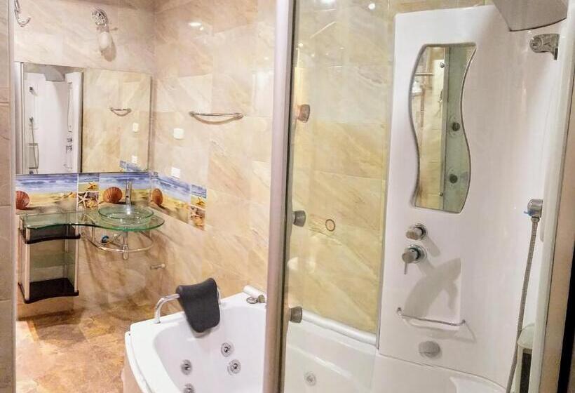 סוויטה דלוקס, Jardín Del Duque Hotel Boutique