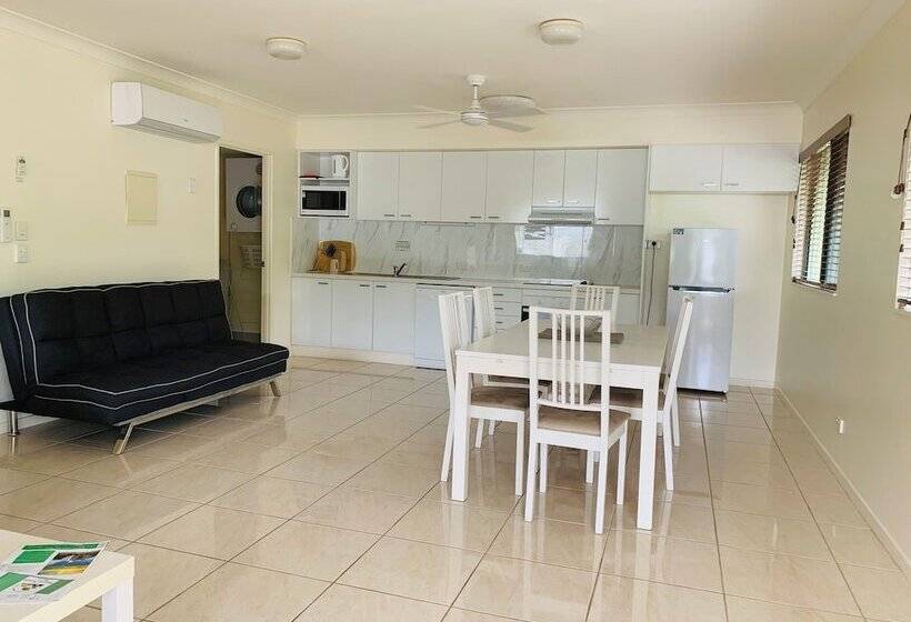 海の見える3ベッドルームアパートメント, Magnetic Sunsets Resort