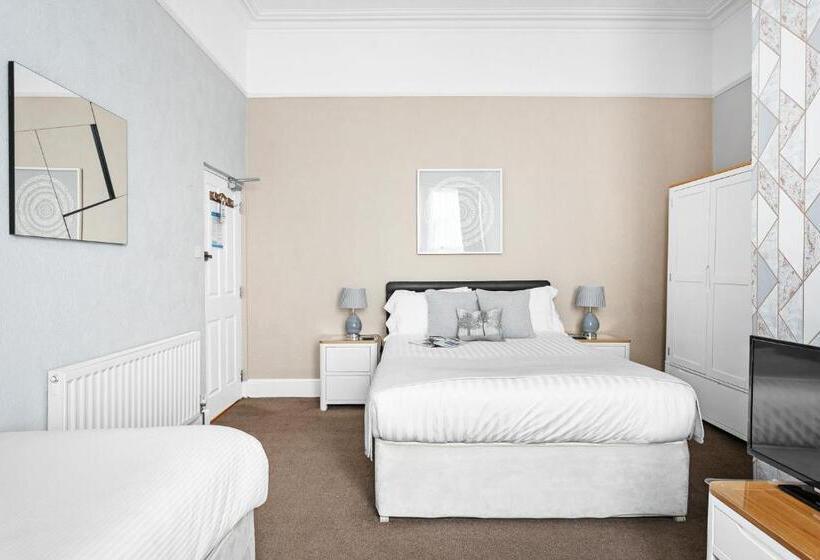 Camera Familiare, Kethla House